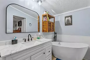 2690 Shiner Dr, Lake Wales, FL 33898 - Photo 17