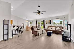 6315 Hampton Pointe Cir, Lakeland, FL 33813 - Photo 3