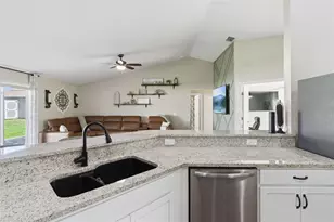 925 Lochland Loop, Bartow, FL 33830 - Photo 17