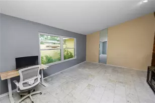2010 Moss Ct, Dunedin, FL 34698 - Photo 9