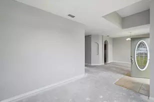 153 Oak Crossing Blvd, Auburndale, FL 33823 - Photo 5