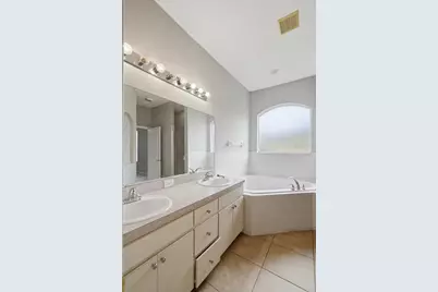 153 Oak Crossing Boulevard, Auburndale, FL 33823 - Photo 21
