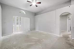 153 Oak Crossing Blvd, Auburndale, FL 33823 - Photo 7