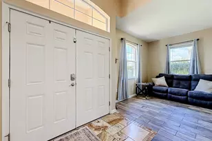 8230 Woodvine Cir, Lakeland, FL 33810 - Photo 5