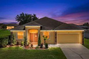 8230 Woodvine Cir, Lakeland, FL 33810 - Photo 3