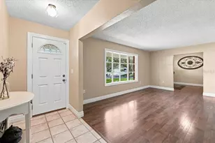 2021 Charnes Dr, Lakeland, FL 33813 - Photo 15