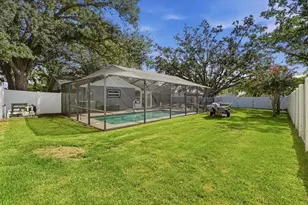 2021 Charnes Dr, Lakeland, FL 33813 - Photo 5
