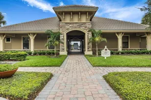 8281 Lake James Dr, Lakeland, FL 33810 - Photo 45