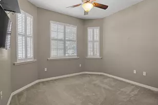 8281 Lake James Dr, Lakeland, FL 33810 - Photo 27