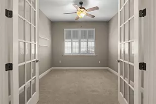 8281 Lake James Dr, Lakeland, FL 33810 - Photo 33