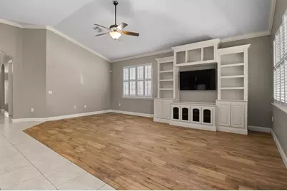 8281 Lake James Drive, Lakeland, FL 33810 - Photo 3