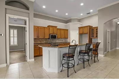 8281 Lake James Drive, Lakeland, FL 33810 - Photo 9