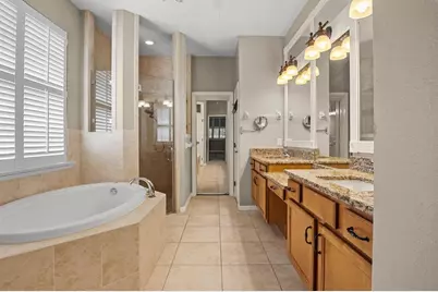 8281 Lake James Drive, Lakeland, FL 33810 - Photo 23