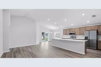 35420 Darlington Grove Drive, Zephyrhills, FL 33541 - Photo 5
