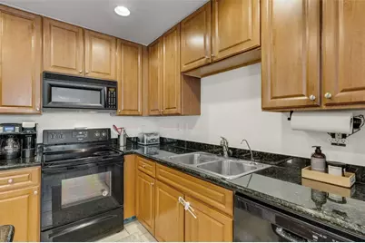 9872 Meadow Field Circle #503, Tampa, FL 33626 - Photo 11