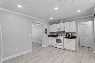 3734 Pioneer Trails Dr, Lakeland, FL 33810 - Photo 9