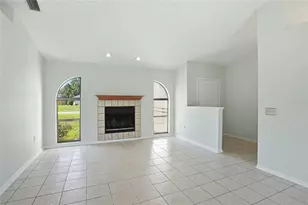 734 Lamp Post Ln, Lakeland, FL 33809 - Photo 3
