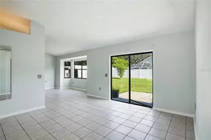 734 Lamp Post Ln, Lakeland, FL 33809 - Photo 5