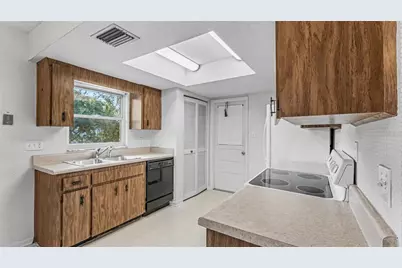 1050 Bearcreek Drive, Bartow, FL 33830 - Photo 7