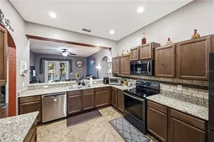 1236 Evergreen Park Cir, Lakeland, FL 33813 - Photo 15