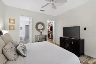652 Kenneth Way, Tarpon Springs, FL 34689 - Photo 25