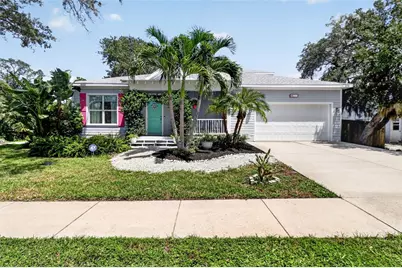 652 Kenneth Way, Tarpon Springs, FL 34689 - Photo 1