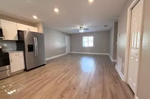 1139 Sycamore St, Lakeland, FL 33815 - Photo 3