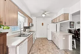 1837 Prairie Dunes Cir S, Lakeland, FL 33810 - Photo 13