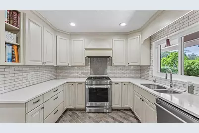 1522 Del Crest Place, Lakeland, FL 33803 - Photo 15