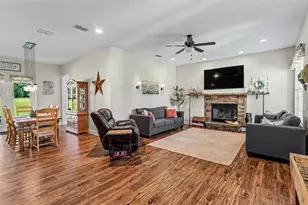 36431 Florrie Mae Ln, Dade City, FL 33523 - Photo 5