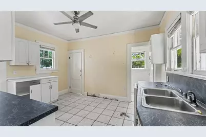 2406 Fairmount Avenue, Lakeland, FL 33803 - Photo 9