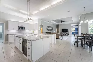 1221 Vista Hills Dr, Lakeland, FL 33813 - Photo 5