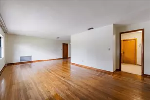 521 Bonnie Dr, Lakeland, FL 33803 - Photo 5
