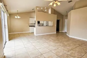 5260 English Dr, Lakeland, FL 33812 - Photo 5