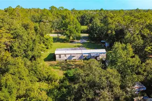 326 Creekwood Run, Lakeland, FL 33809 - Photo 11