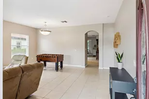 1742 Altavista Circle Circle, Lakeland, FL 33810 - Photo 7