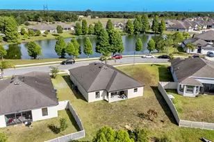 2447 Torrens Dr, Lakeland, FL 33805 - Photo 3