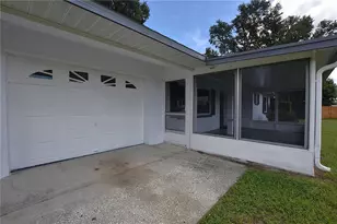 3602 Bruton Rd, Plant City, FL 33565 - Photo 5
