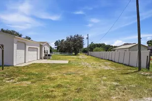 5230 Thornhill Rd, Winter Haven, FL 33880 - Photo 11