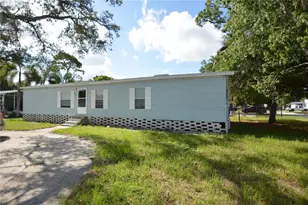 5192 75th St N, Saint Petersburg, FL 33709 - Photo 1