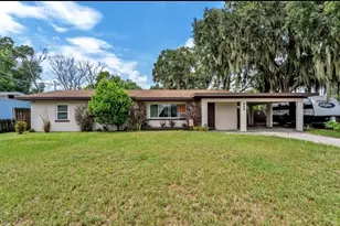 695 22nd St NW, Winter Haven, FL 33880 - Photo 1