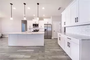 5017 Ridgefield Ln, Lakeland, FL 33812 - Photo 7