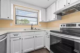 6045 Topher Trail, Mulberry, FL 33860 - Photo 9