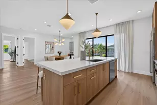 116 Wimbledon Ct, Redington Shores, FL 33708 - Photo 19