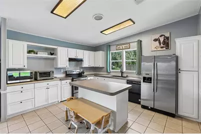 3642 Pioneer Trails Dr, Lakeland, FL 33810 - Photo 3