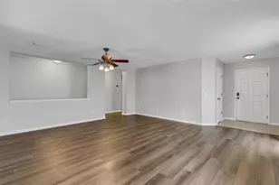 11136 Golden Silence Dr, Riverview, FL 33579 - Photo 7