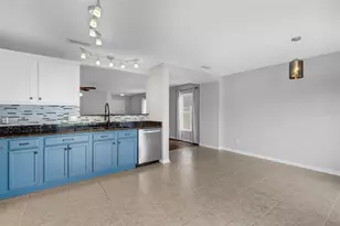 11136 Golden Silence Dr, Riverview, FL 33579 - Photo 19