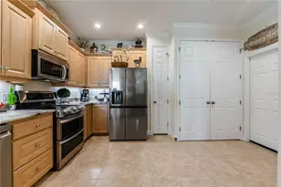 3019 Mission Lakes Dr, Lakeland, FL 33803 - Photo 7