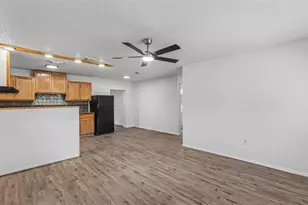 5039 Layton Ln, Lakeland, FL 33811 - Photo 3