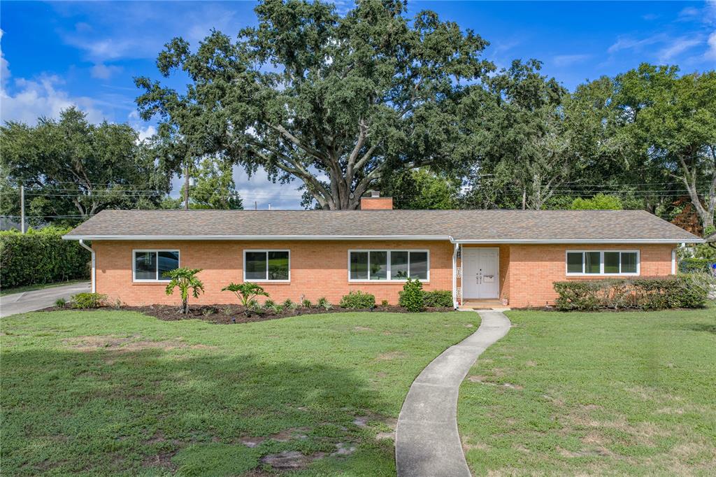 1515 Leighton Ave - 1515 Leighton Ave, Lakeland, FL 33803 Luxury Property | Jose Angel Pina